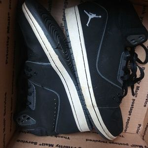 New Size 9 Jordan Air Flight 97's classic hightops